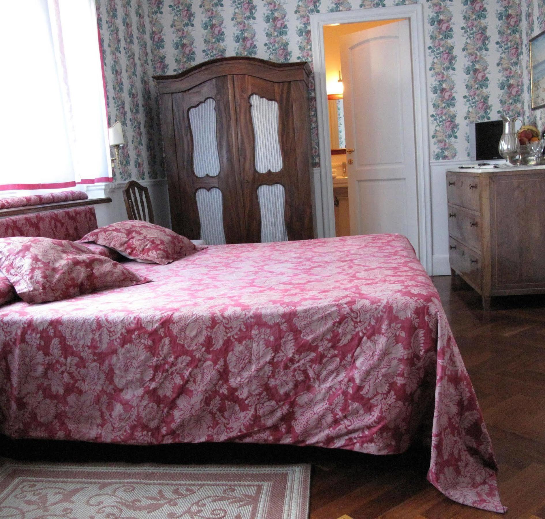 Guest House Arco Dei Tolomei Рим Екстериор снимка