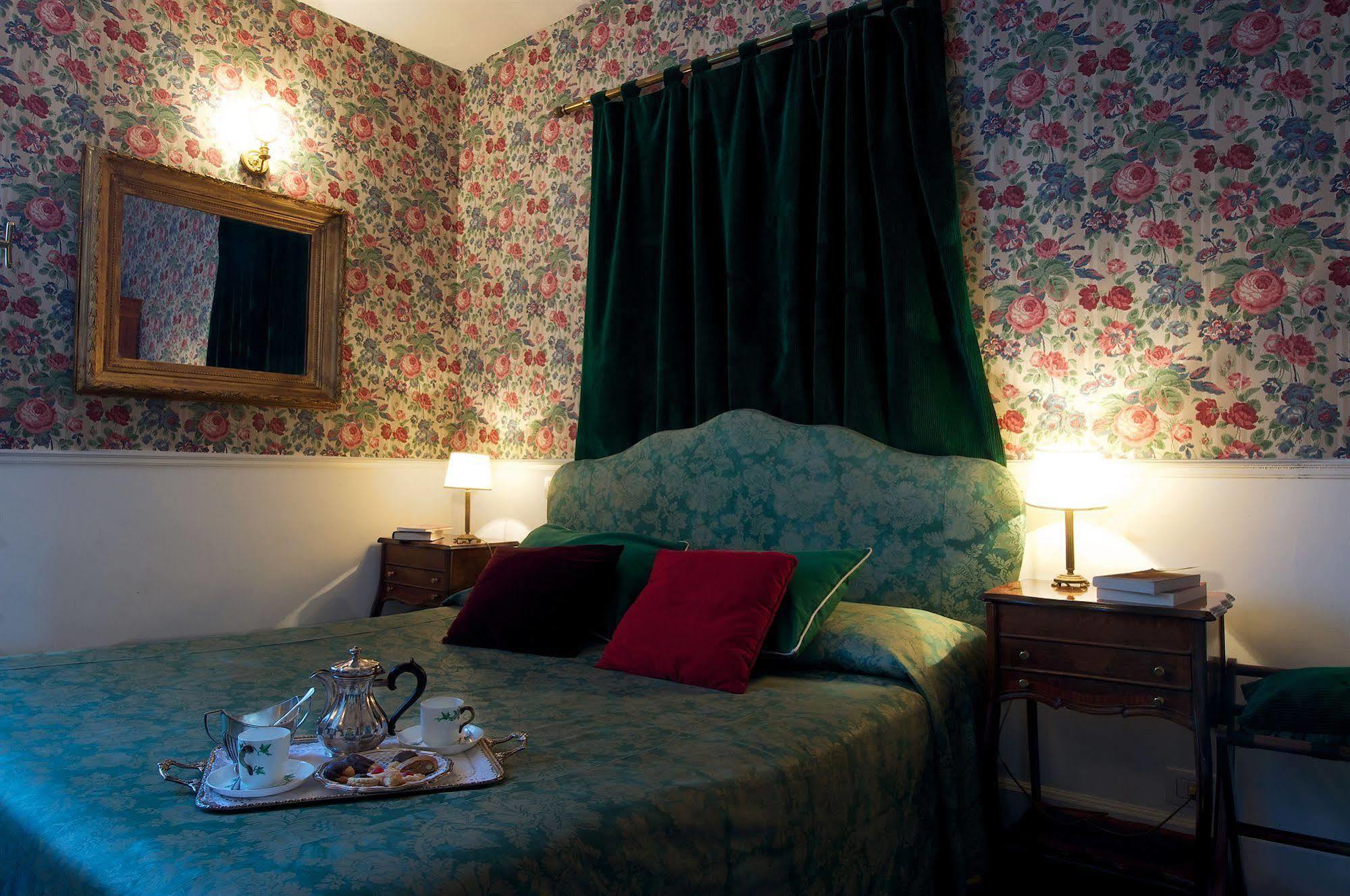 Guest House Arco Dei Tolomei Рим Екстериор снимка